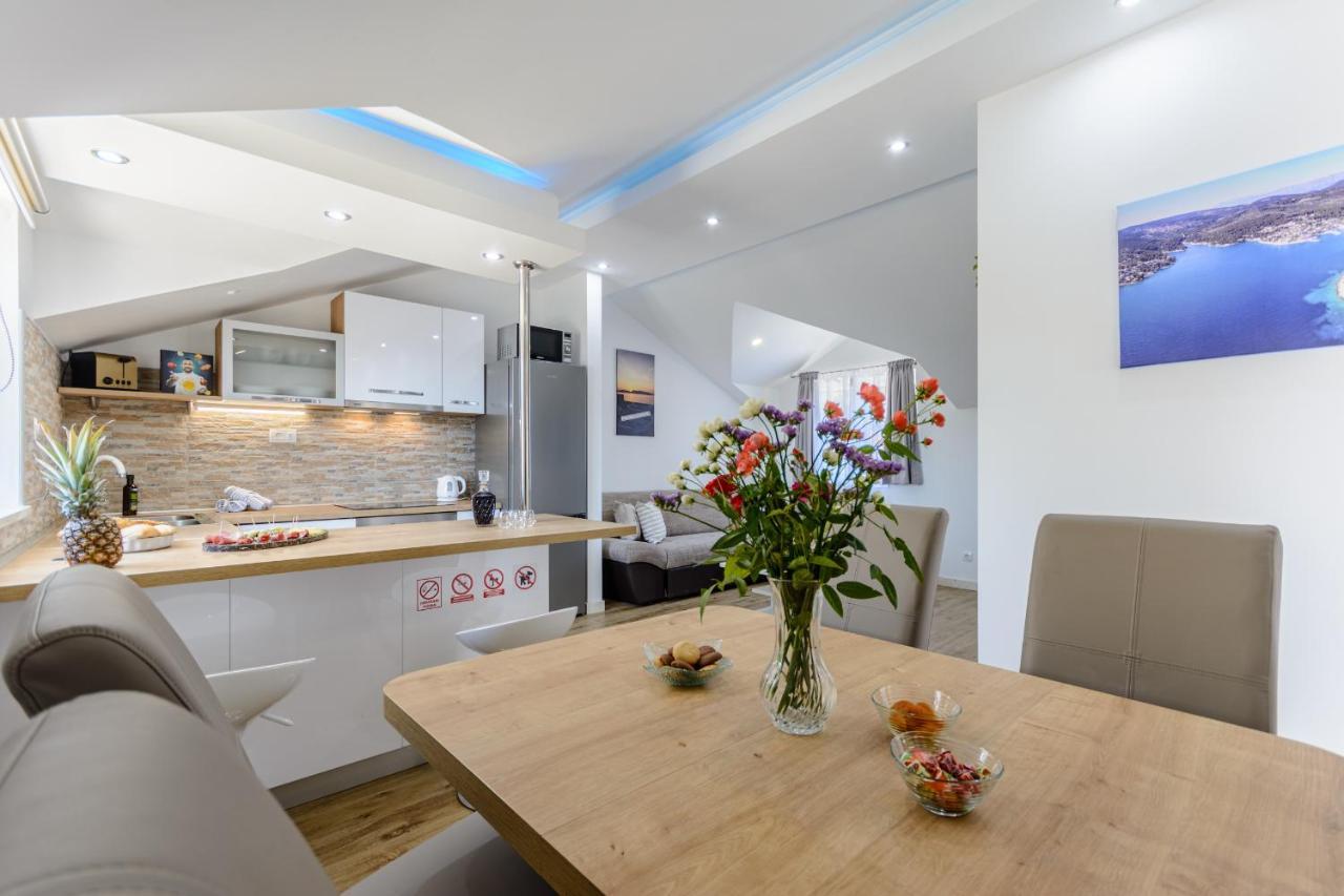 Apartment Darka 1 Sumartin Εξωτερικό φωτογραφία