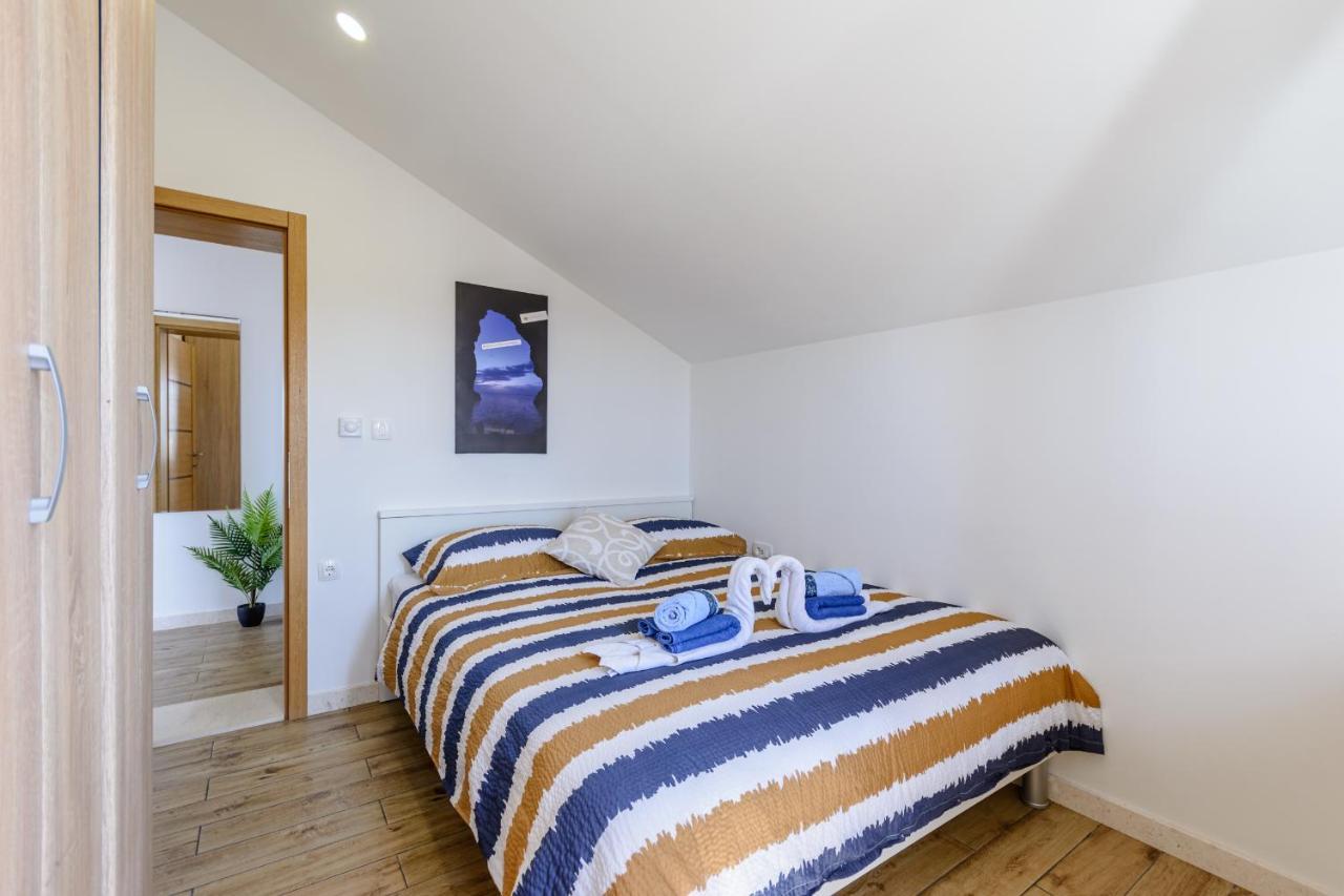 Apartment Darka 1 Sumartin Εξωτερικό φωτογραφία